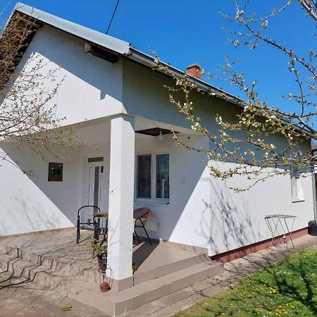 Apartman Dijelovi Bijeljina Exterior foto
